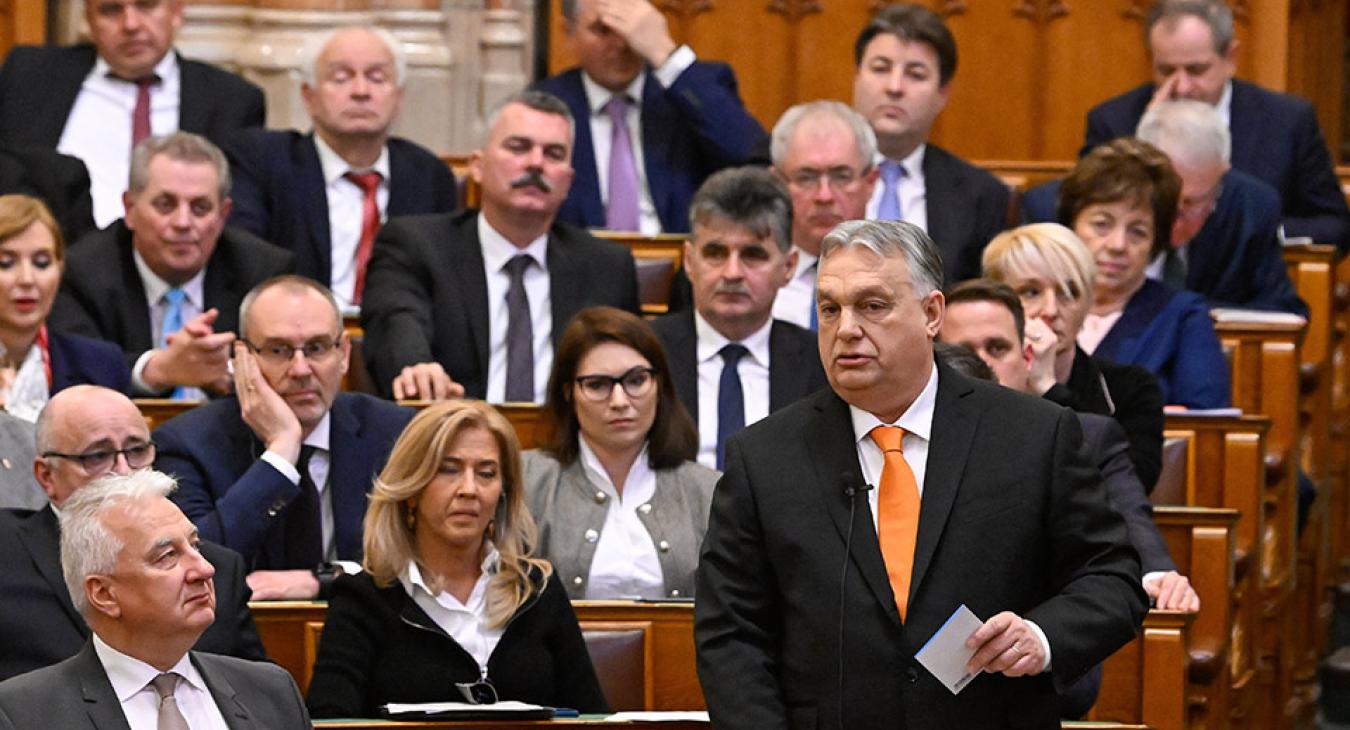 Orbán Viktor előterjesztésére tüntették ki a pedofil igazgatót 2016-ban