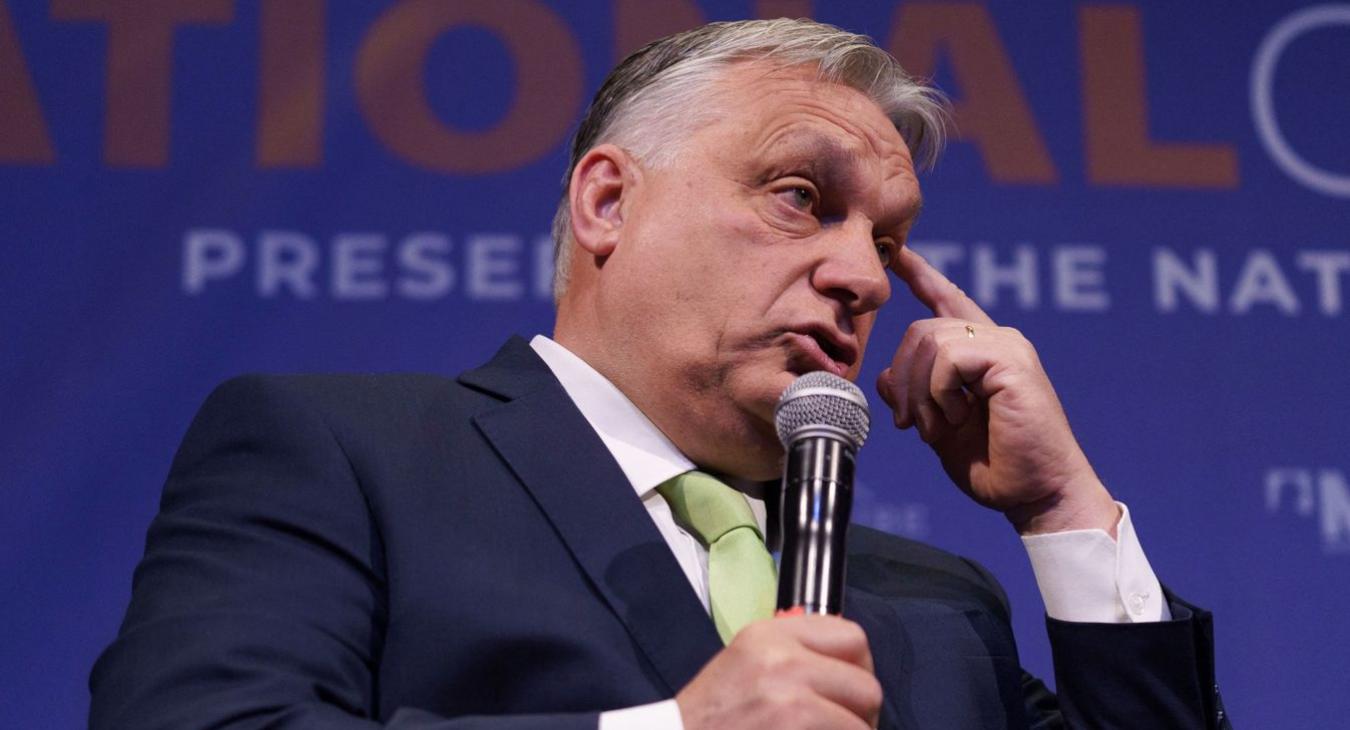 Orbán Viktor ellentmondásba bonyolódott