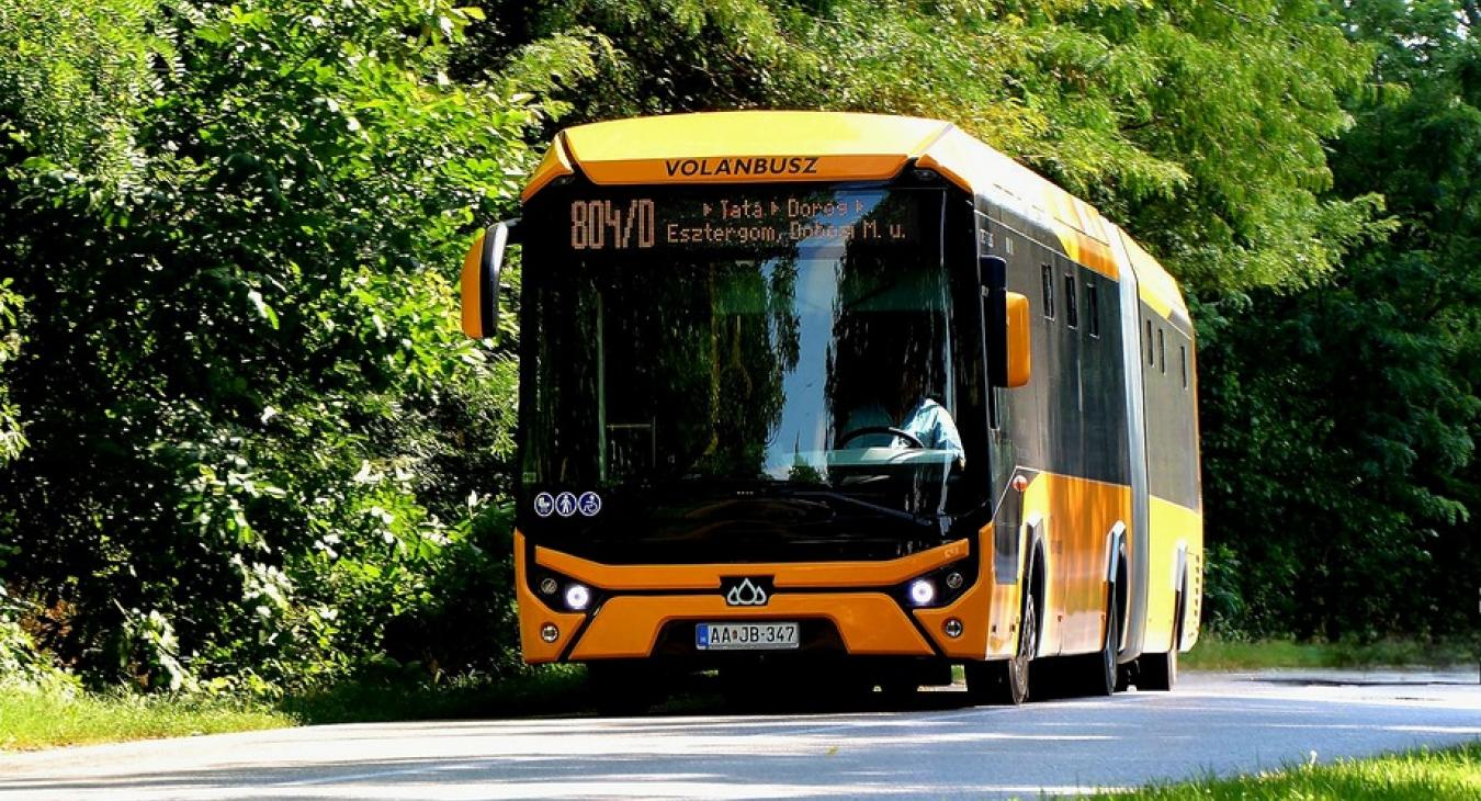 Tízmillió kilométerrel kurtítaná meg a helyközi buszos közszolgáltatás teljesítményét az ÉKM