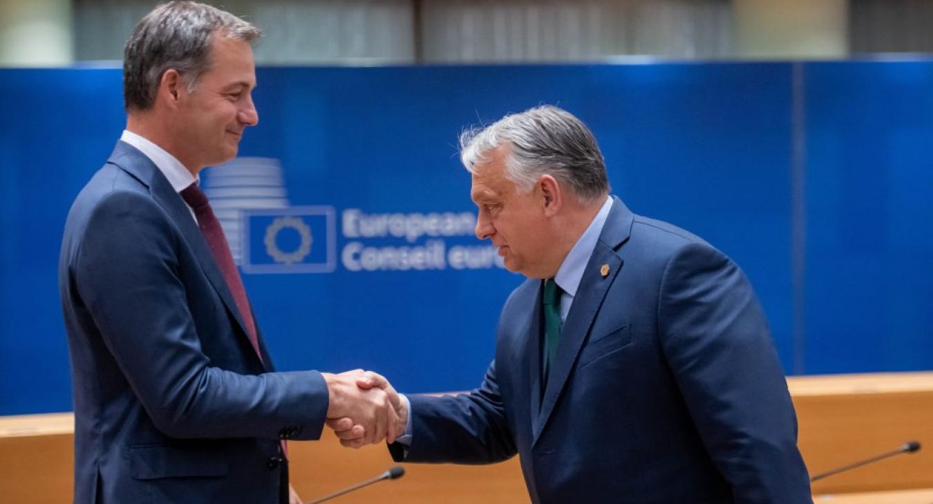Keményen üzent Orbánnak a belga miniszterelnök