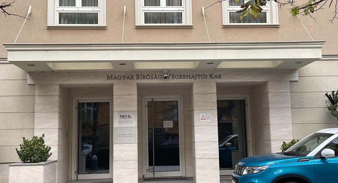 173 millió forintos osztaléka lett az egyik, Völner-Schadl ügyben érintett végrehajtói irodának