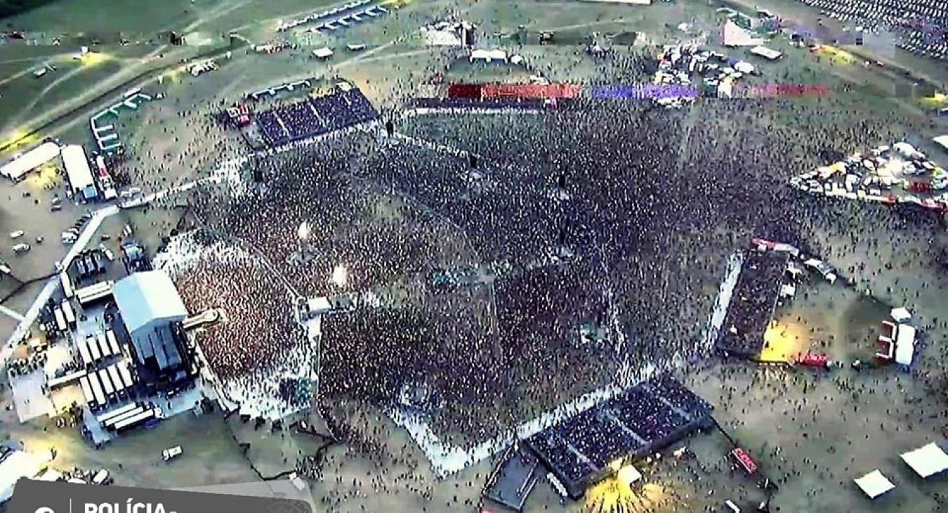 Órákig nem tudták elhagyni az autósok a pozsonyi AC/DC-koncert helyszínét