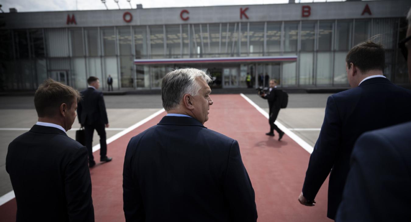 Orbán megérkezett Moszkvába - igaznak bizonyultak a pletykák 