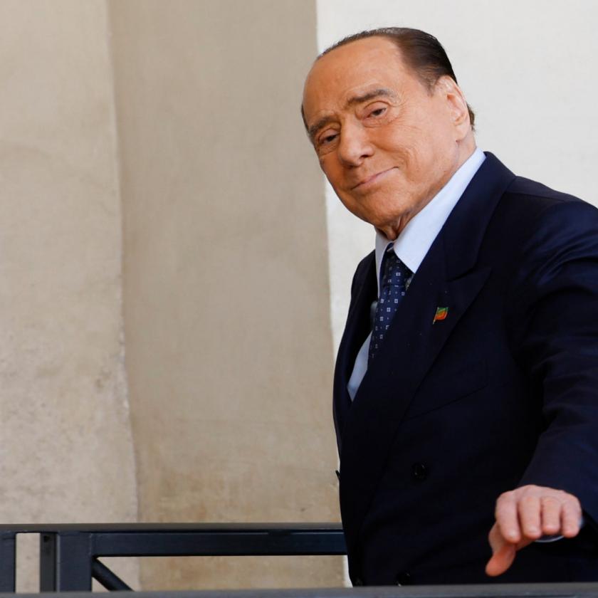 Silvio Berlusconi újra kórházba került