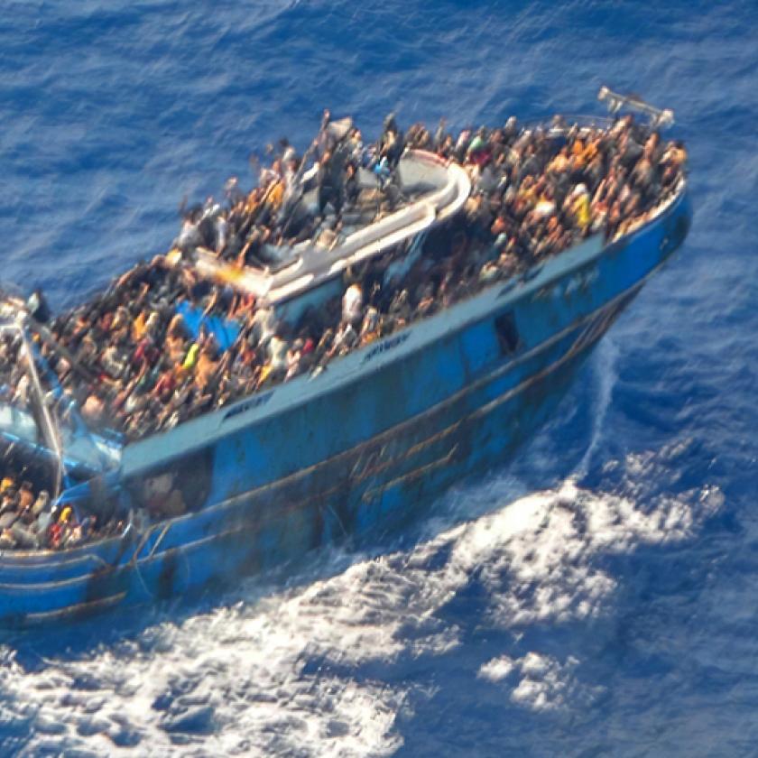 Nem számítanak több túlélőre, több mint 500 halottja lehet a görög hajótragédiának