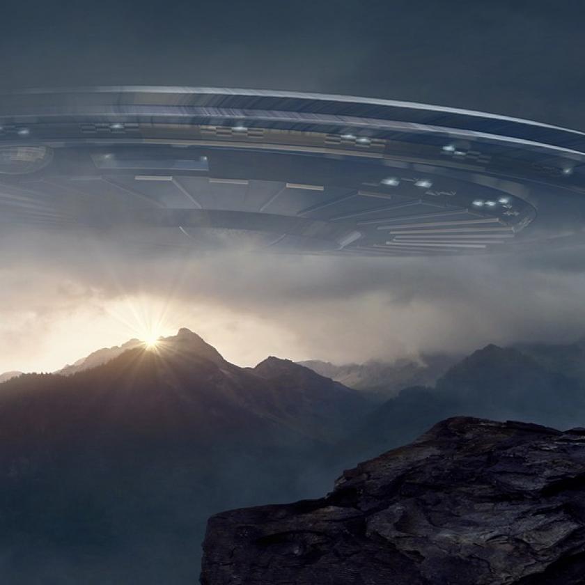 Informátor a Kongresszus előtt: "Eltitkolják az UFO-technológiát" 
