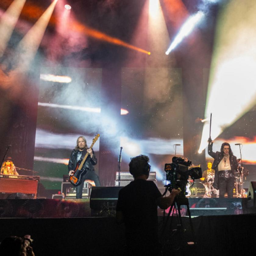   Johnny Depp zenekara az utolsó pillanatban lemondta budapesti koncertjét