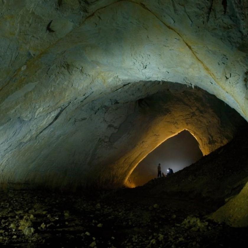 A tudósok felnyitottak egy barlangot Romániában, ahol öt millió éve nem járt senki 