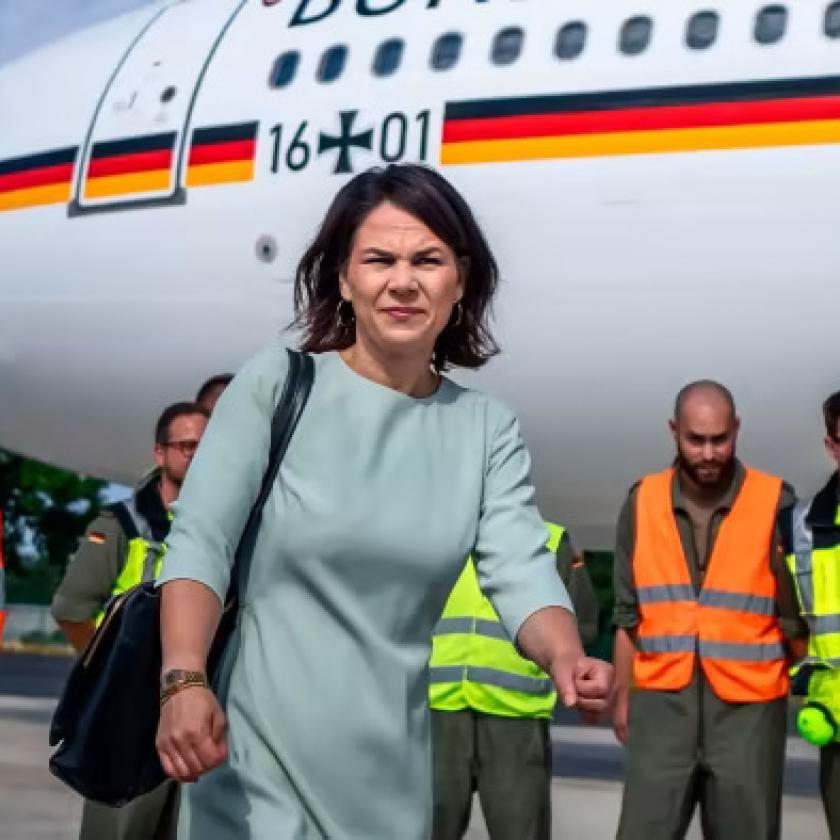 Kényszerleszállást hajtott végre a német külügyminiszter gépe