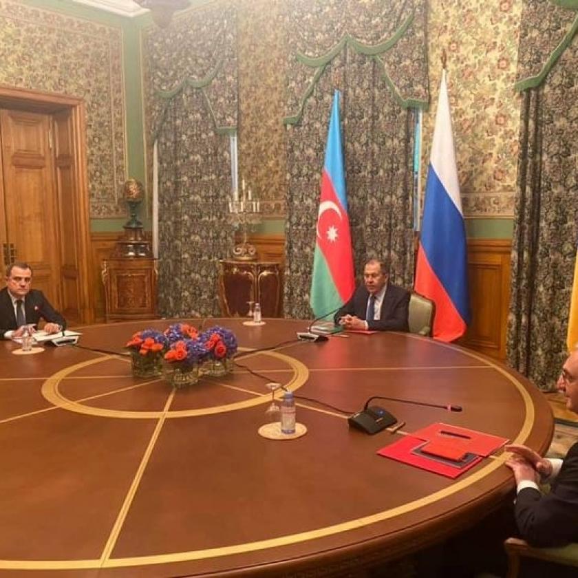 Megállapodtak a tűzszünetről Hegyi-Karabahban