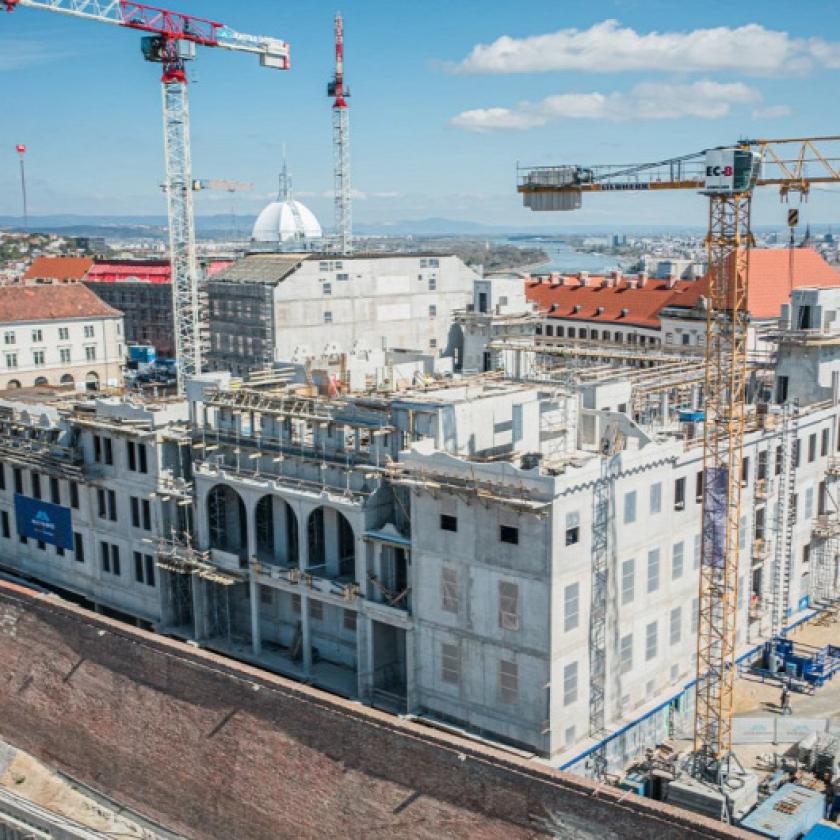 Eddig 53 milliárdba került egy palota építése az adófizetőknek és egyelőre funkciója sincs