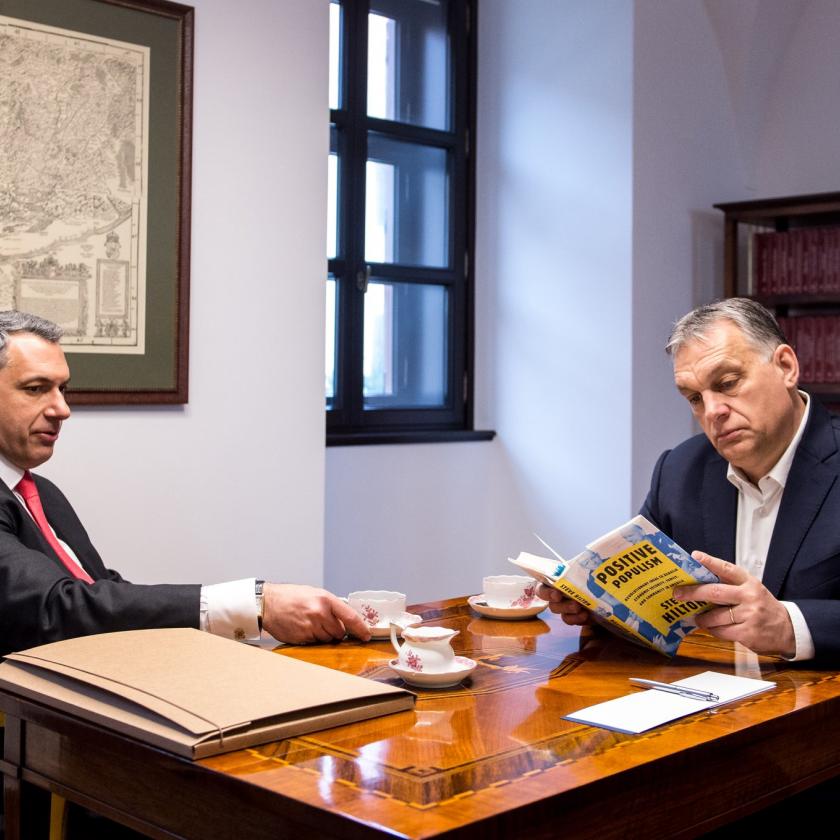 Orbán Viktor megint kiszúrt Lázár Jánossal