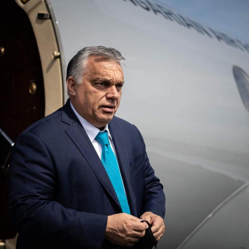 Orbán Viktor Kínába utazik, Vlagyimir Putyinnal is találkozhat