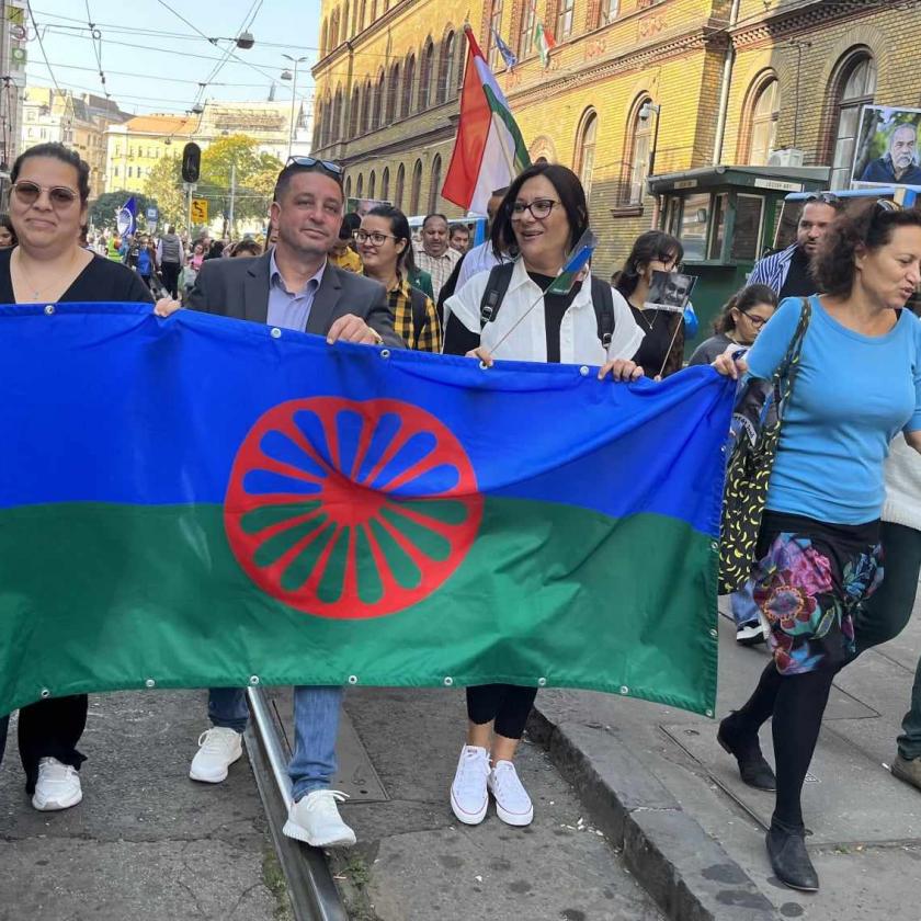 Megtartották a roma büszkeség menetét Budapesten