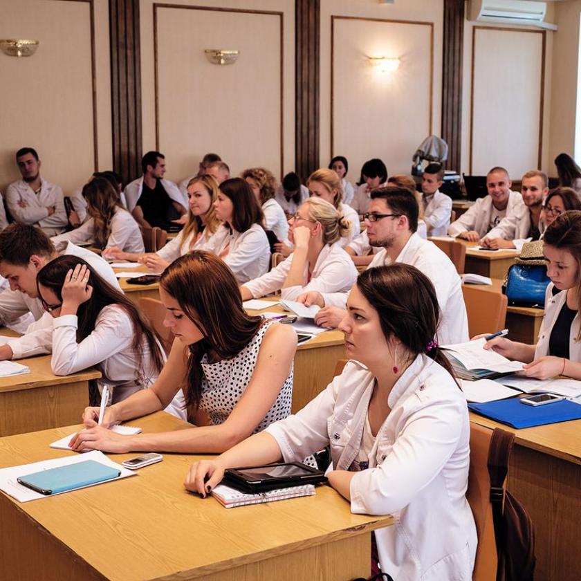 Az egyetemistákat is a frontra vezényelhetik Ukrajnában