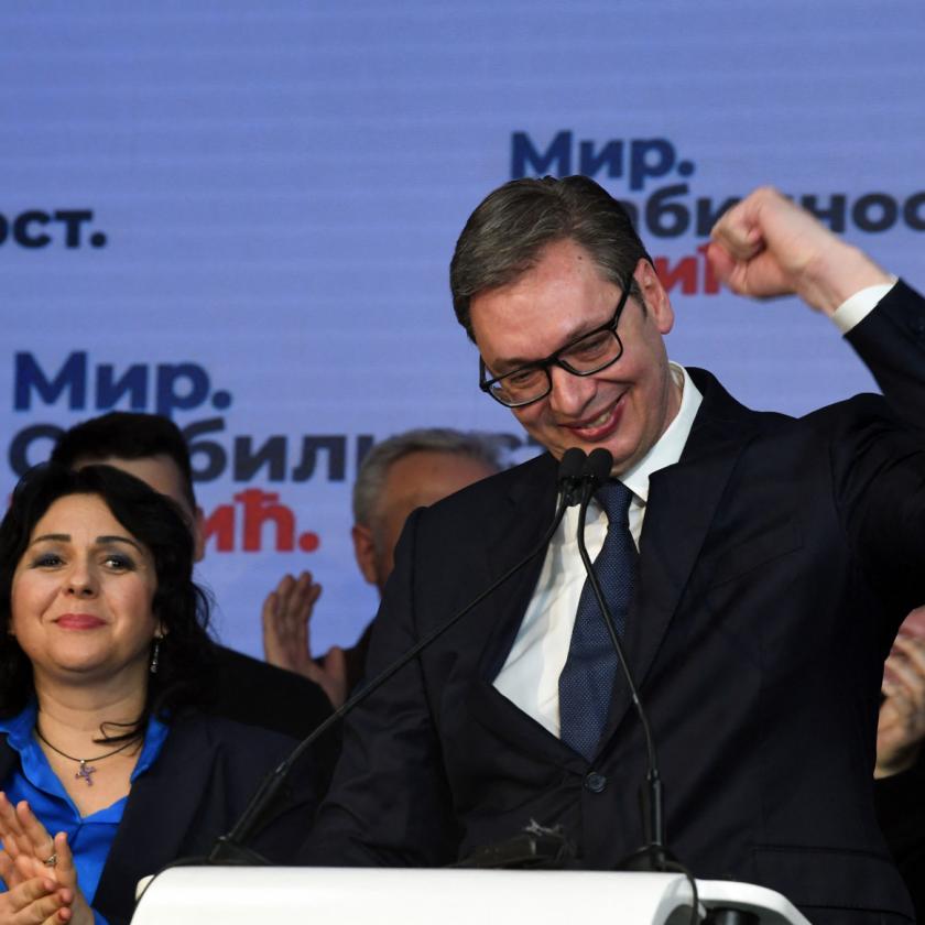 A szerb elnök pártjának összejött az abszolút többség