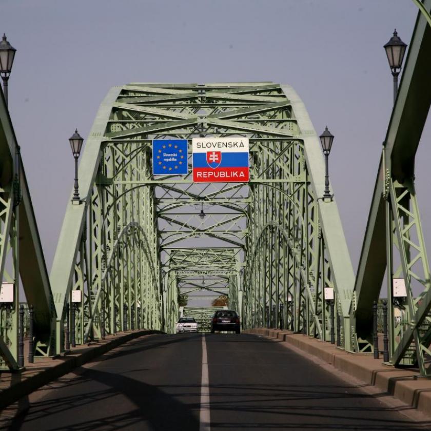 Szlovákia nem fogja meghosszabbítani január 22-e után az ellenőrzést a magyar határon