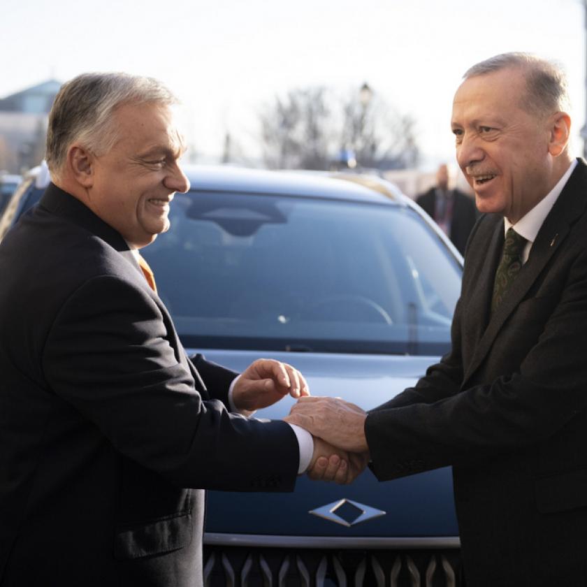 Megtarthatja Orbán Erdogan ajándékát?