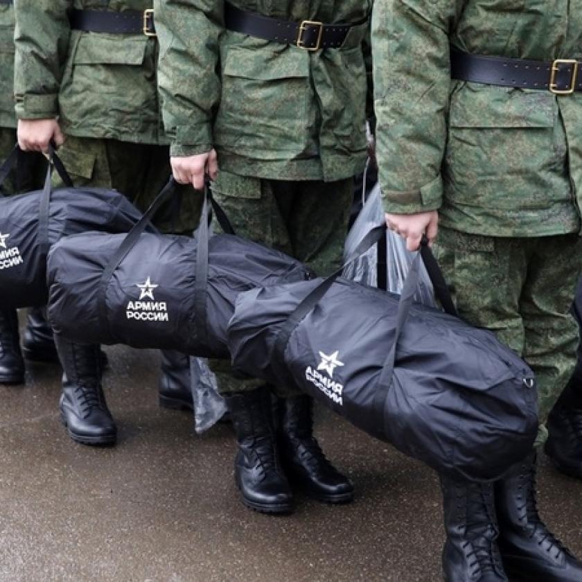 Migránsokat toboroz Moszkva a seregbe, visszautasíthatatlan számukra Putyin ajánlata 