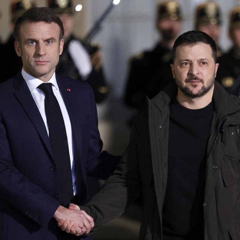 Emmanuel Macron eddigi elveit feladva segítene Ukrajnának a háborúban
