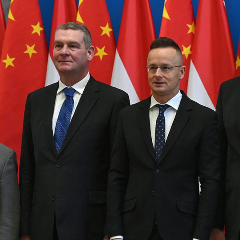 Különutas stratégiával megy neki Magyarország a kihívásnak, amit a kínai járműipar európai nyomulása jelent