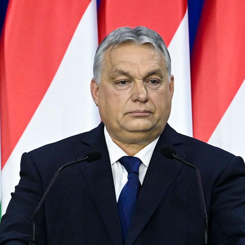 Orbán védekező tanácstalanságban van