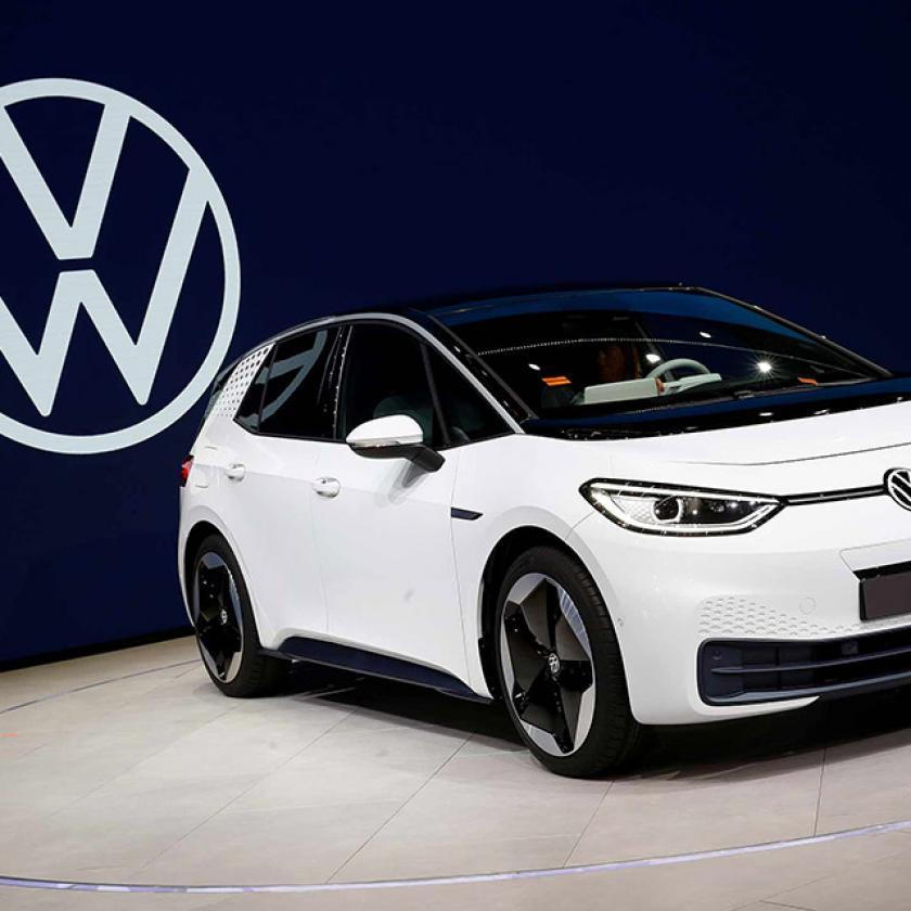Leállítják a Volkswagen első, teljesen elektromos modelljének gyártását a wolfsburgi gyárban