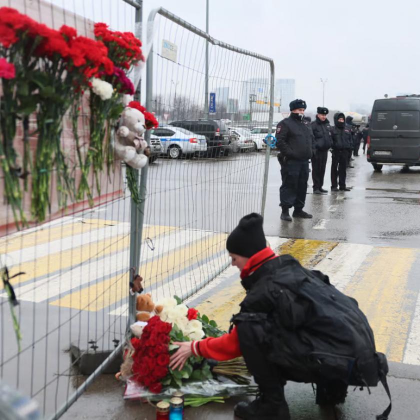 Elfogták a moszkvai terrorakció elkövetőit: három gyermek is meghalt a brutális támadásban