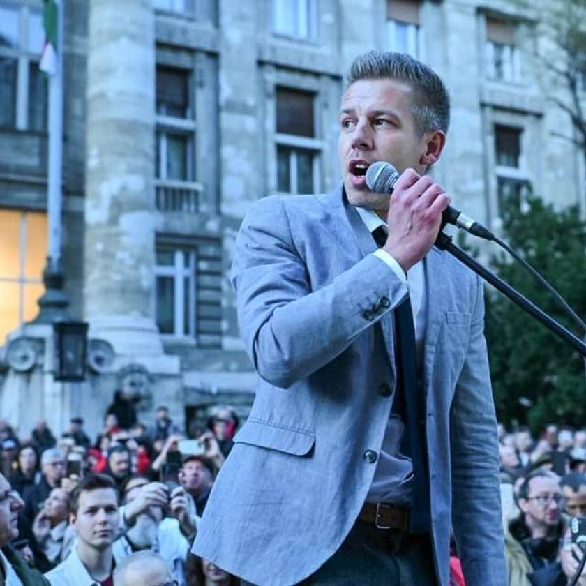 Magyar Péter: Több Orbán-közeli ember keresett