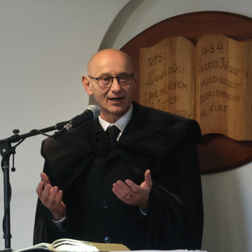 Lemondott a református egyház püspöke, aki Balog Zoltán utóda lehetett volna