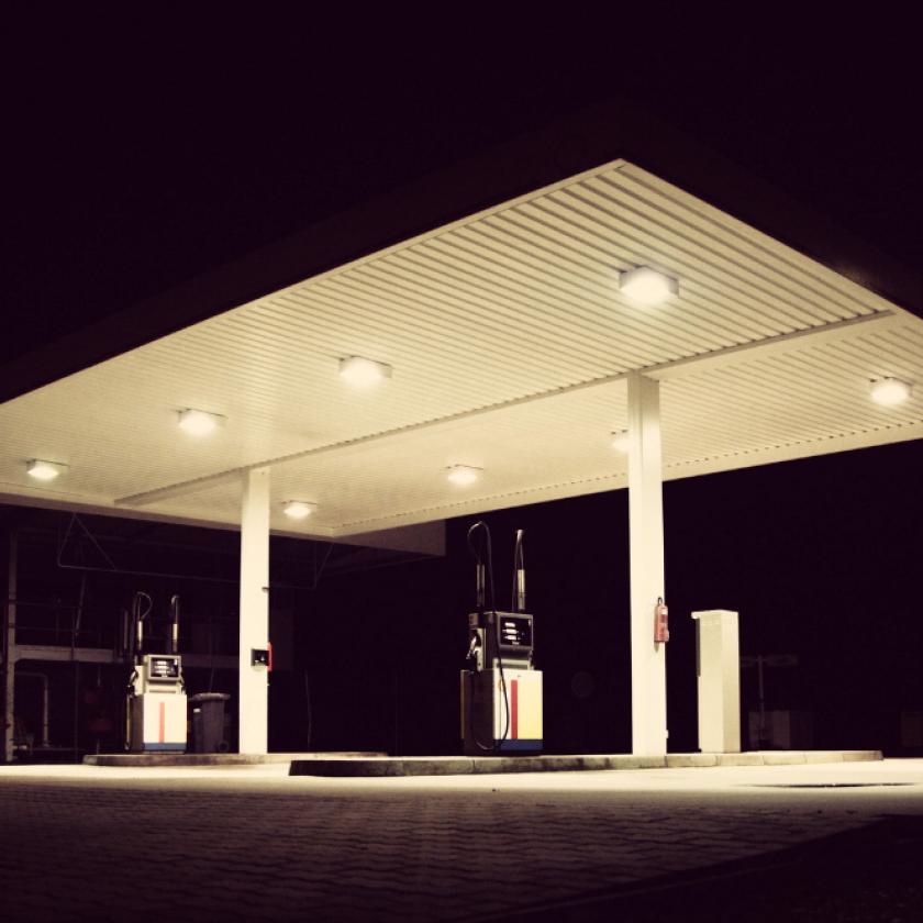 Itt a családi benzinkutak válaszlépése a kormány árrés leszorító húzására