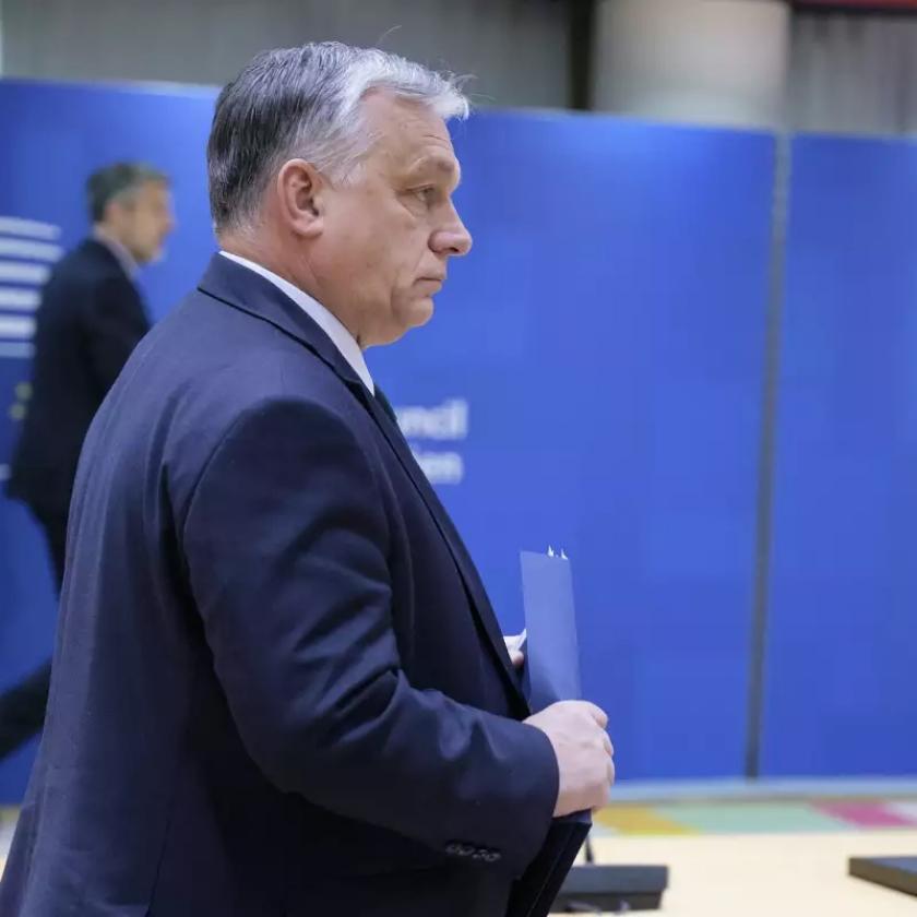 Magyarország egyedül maradt, az Európai Bizottság lezárta a jogállamisági eljárást Lengyelországgal szemben 