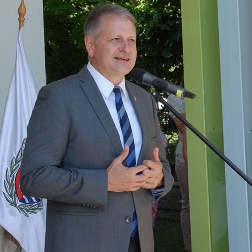Bosszút esküdött a választáson vesztes fideszes polgármester: nem lesz új út