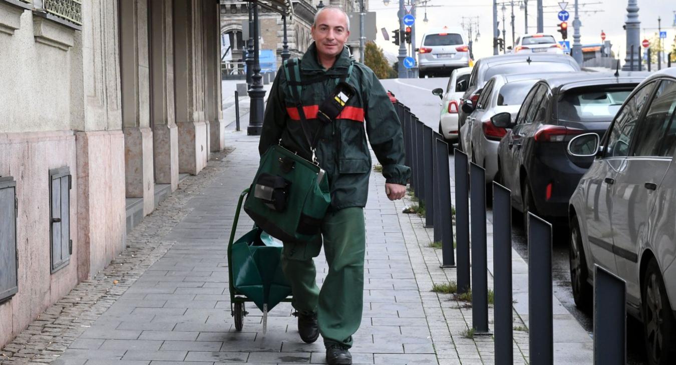 A Magyar Postánál "programozott" leépítés zajlik