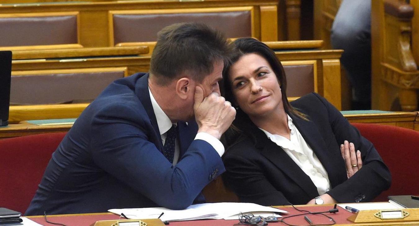 Varga Juditnak már rég le kellett volna mondania