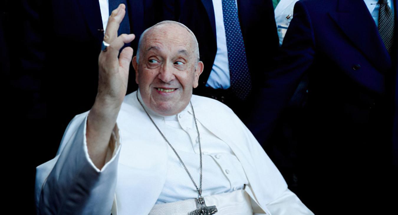 Elhagyta a kórházat Ferenc pápa