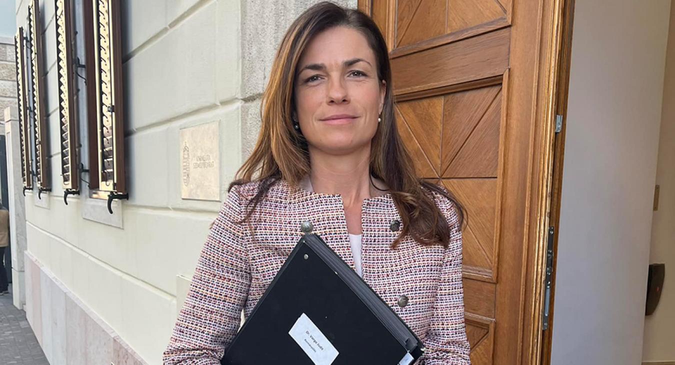 Miért távozik Varga Judit?