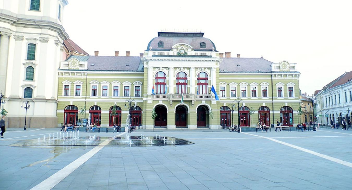 Önkormányzati cég megbízott vezetője család és okirathamistás gyanújába keveredett Egerben