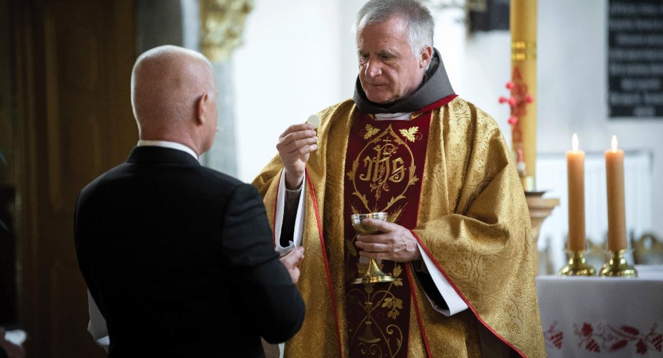 Csák János tűzbe teszi kezét Böjte Csabáért