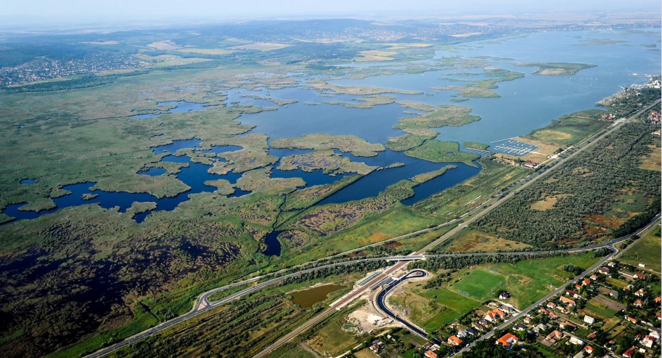 Lesújtó, ami a Velencei-tónál zajlik