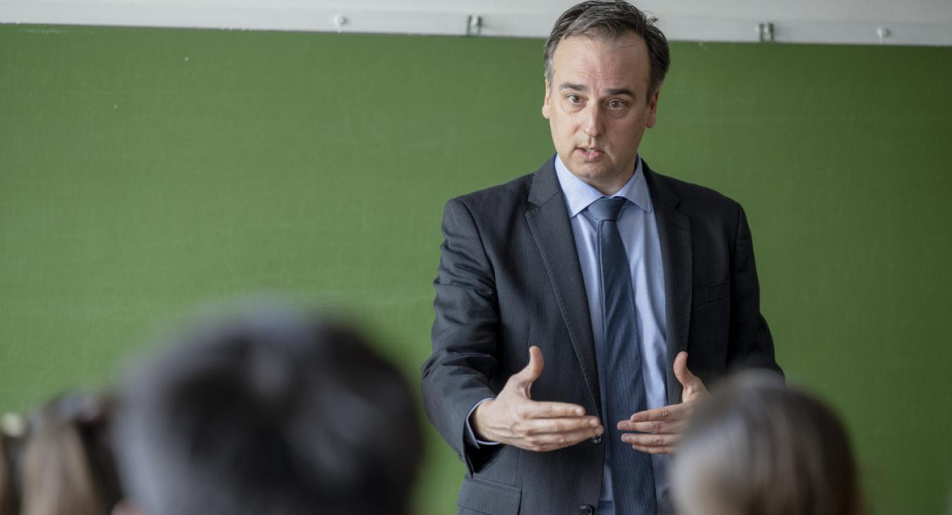 Reagált a kormány az amerikai nagykövet beszédére 