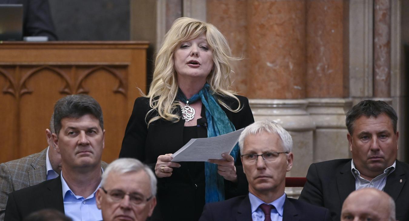 Osztás helyett szorzás: elszúrták a fideszesek a módosító javaslatot