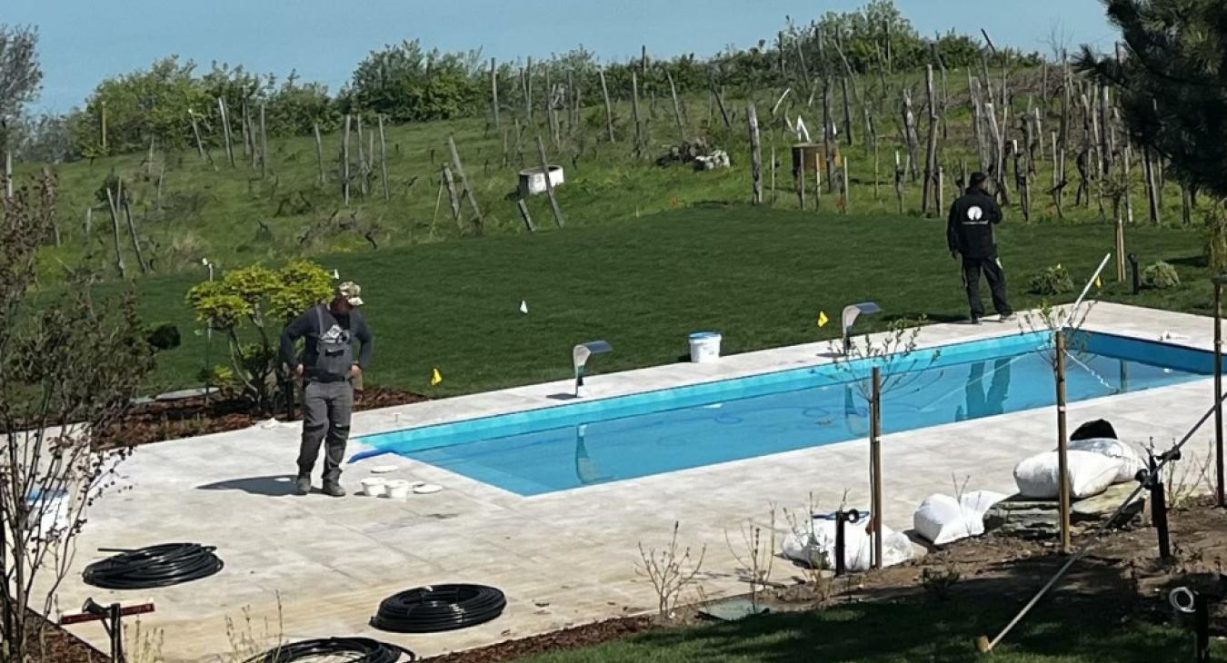 Nekimegy a tüzivíztározóknak álcázott medencéknek a kormány