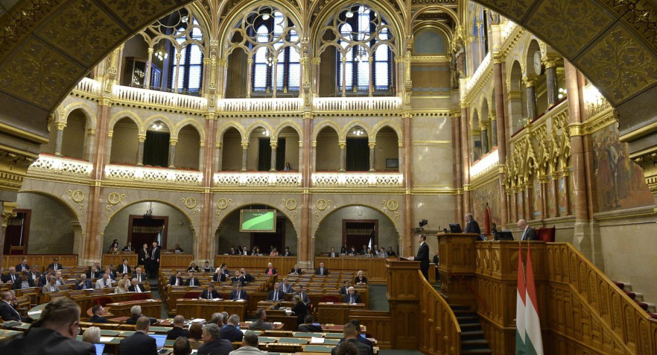 Bajban van az Orbán-kormány: Több száz milliárd hiányzik