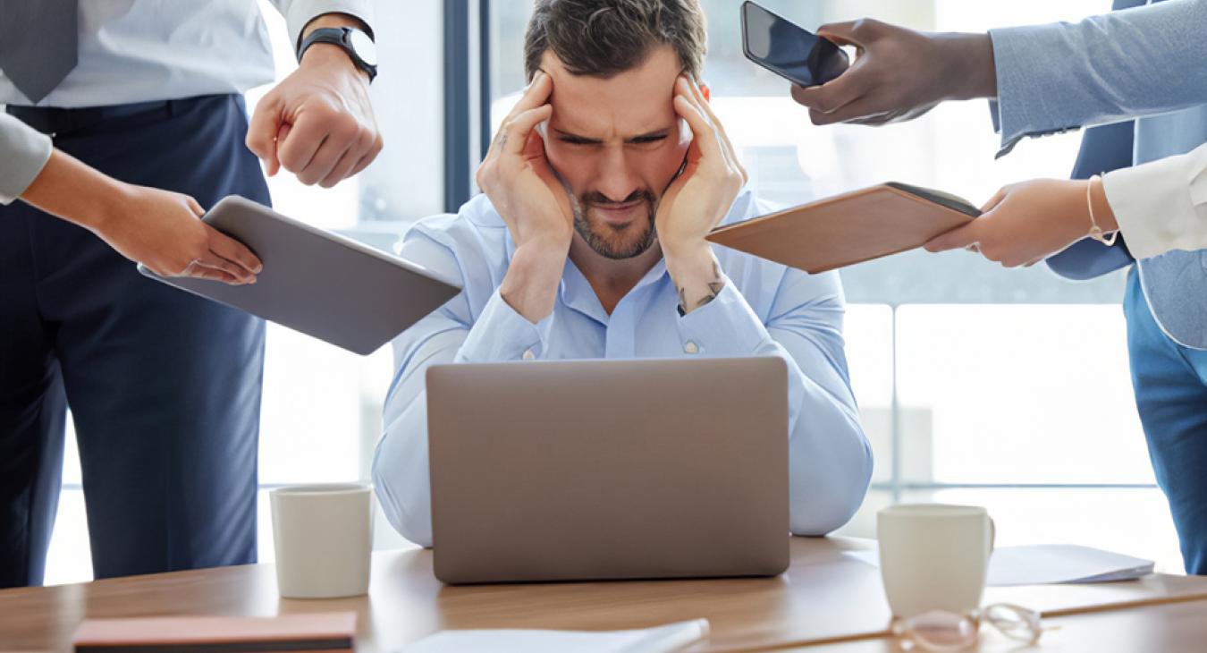 Elege lett az embereknek, hogy nem jönnek ki a fizetésükből