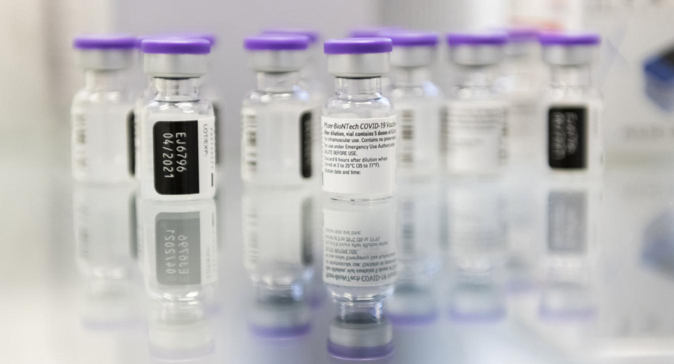 1,4 millió átlagfizetésnyi pénzt költött el a kormány a Covid alatt közbeszerzés nélkül 