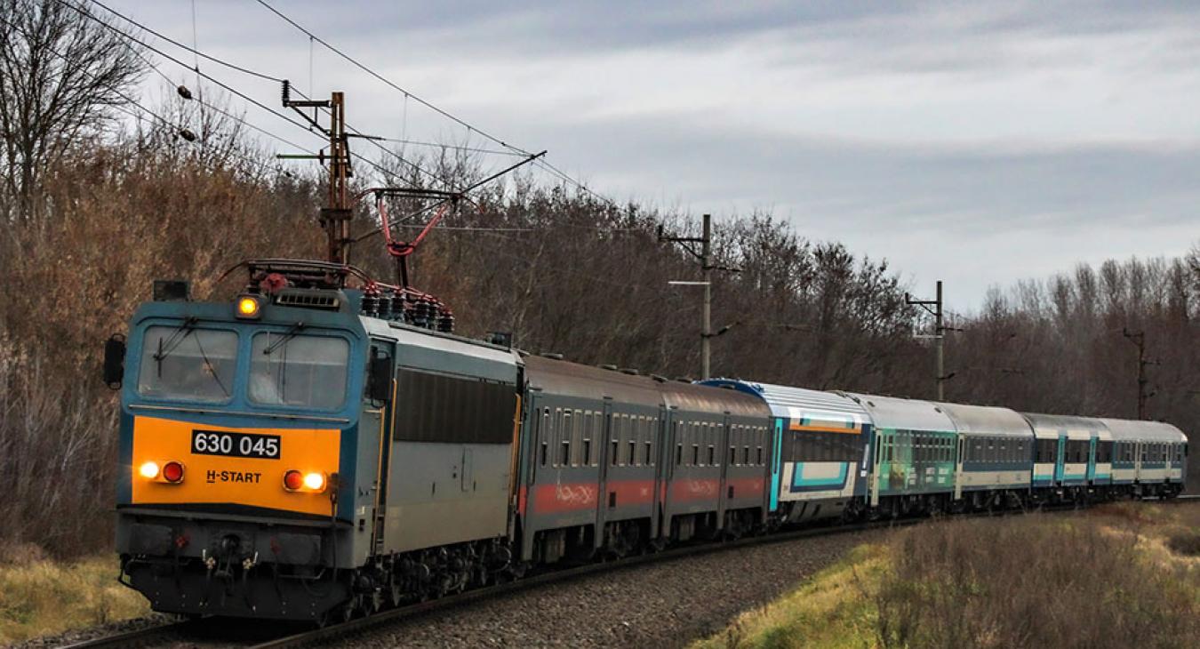 Áremelés jöhet a vonatokon, buszokon és a HÉV-eken 