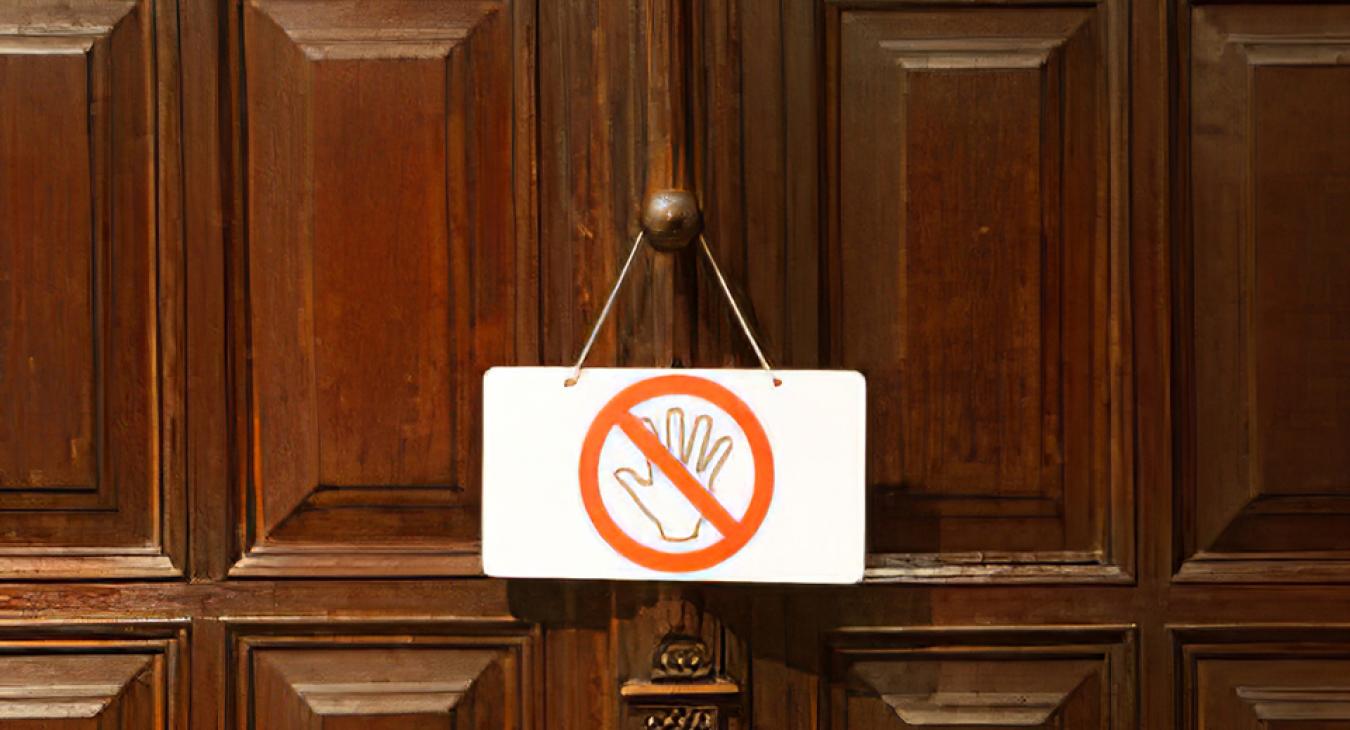 Zárt ajtók mögött tárgyalt Schadl és Völner, a végrehajtói irodában