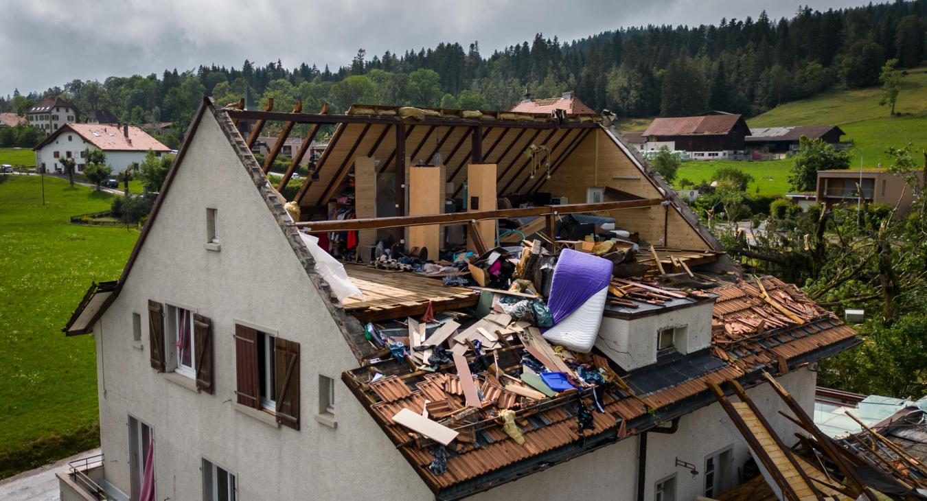 Több mint 200 km/h-ás szél tarolt Svájcban
