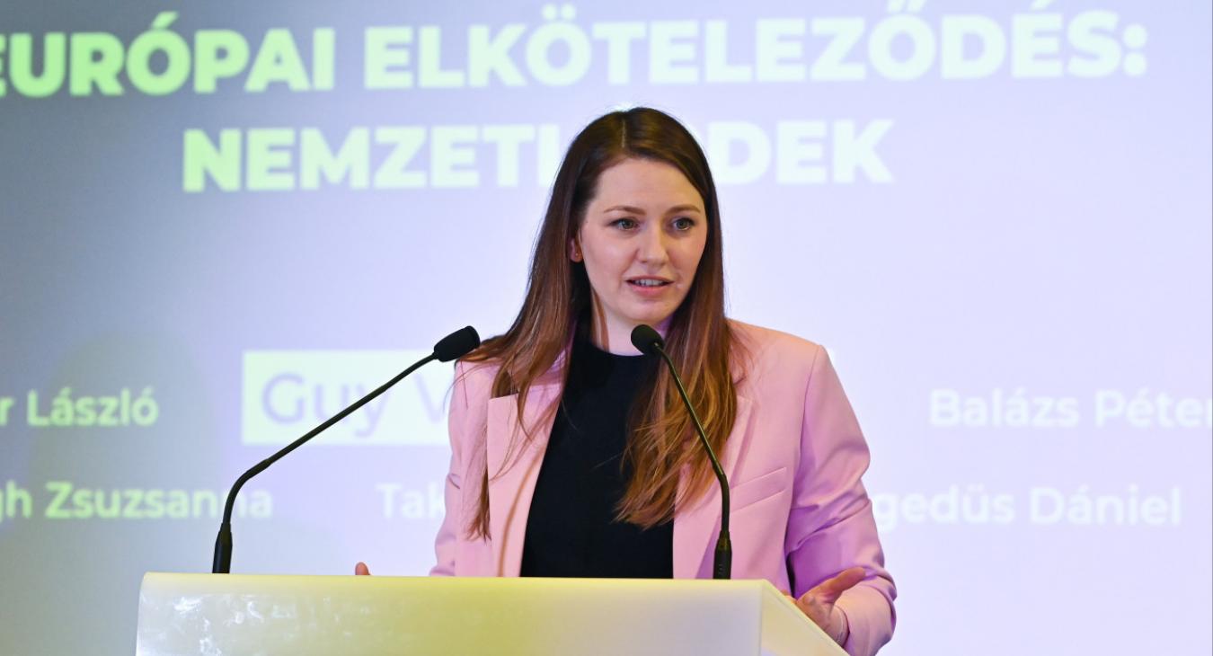 Brüsszel kötelezettségszegési eljárást indít a státusztörvény miatt 